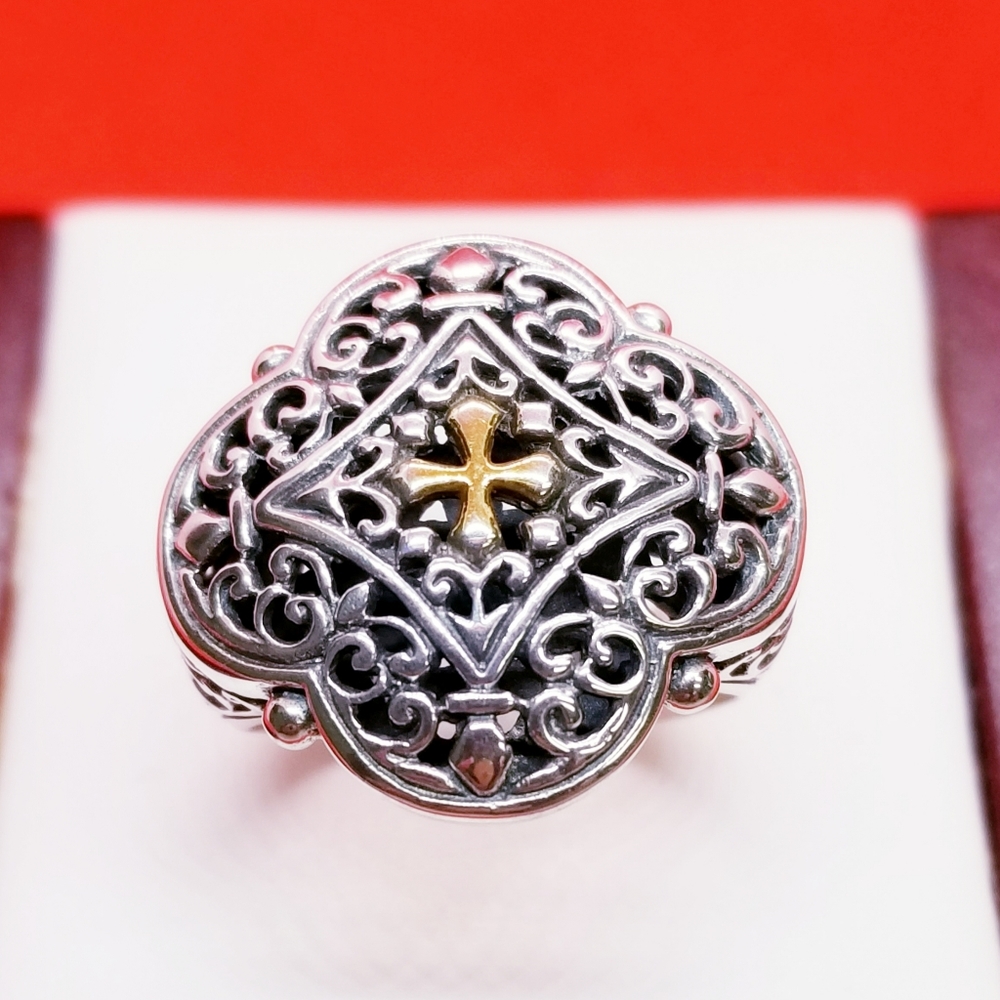 18KT GOLD ACCENT CROSS ORNATE DESIGN PETITE RING